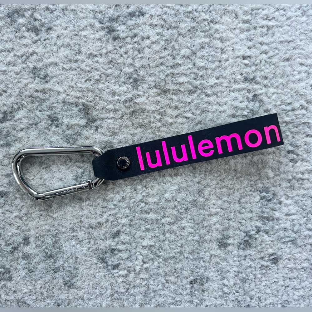 Lululemon small keychain
